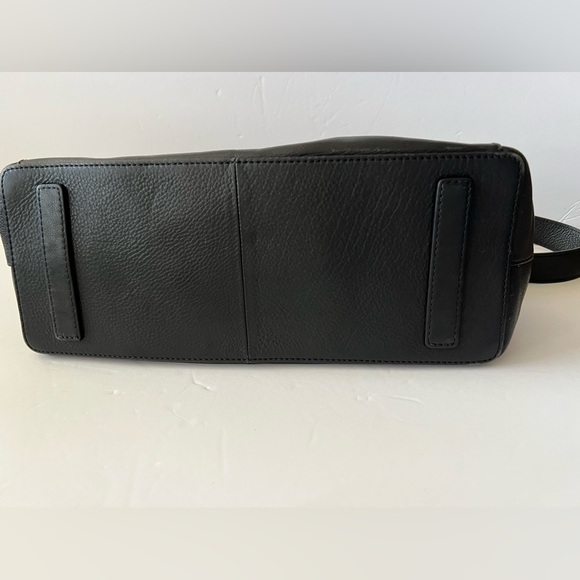 Radley London - Black Baylis Road Leather Multi-Way Purse - Picture 14 of 16
